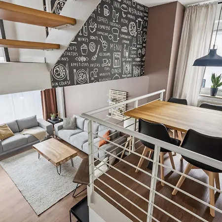 Charmantes Stadthaus, Parkplaetze, Garten Holiday home Singen