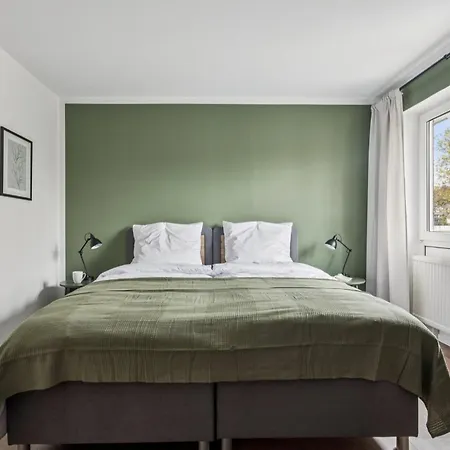 Charmantes Stadthaus, Parkplaetze, Garten Holiday home *