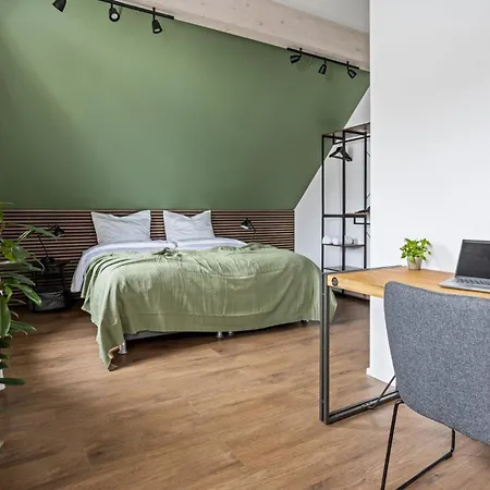 Charmantes Stadthaus, Parkplaetze, Garten Holiday home